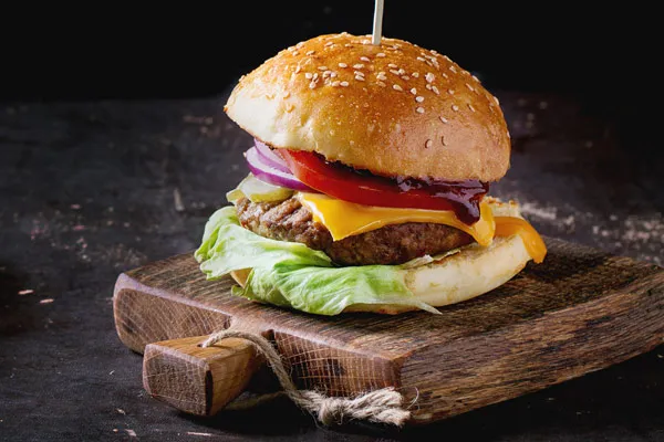 historia pierwszego hamburgera, Louis' Lunch, Charlie Nagreen