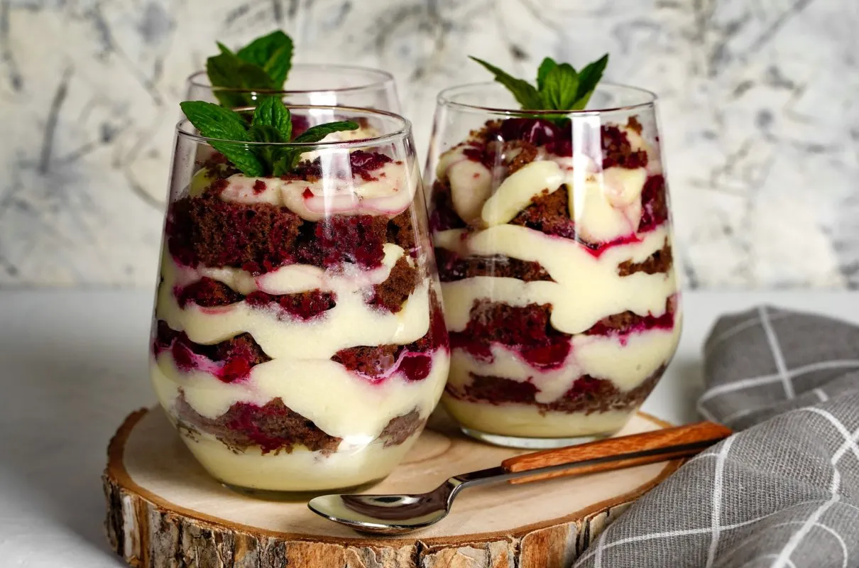 składniki na krem z mascarpone i mleka skondensowanego