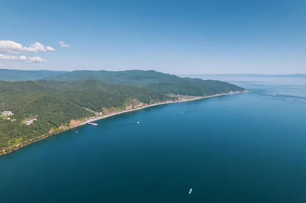 Jezioro Bajkał widok z g&oacute;ry