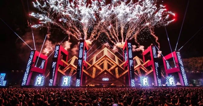 Awakenings Festival scena ludzie