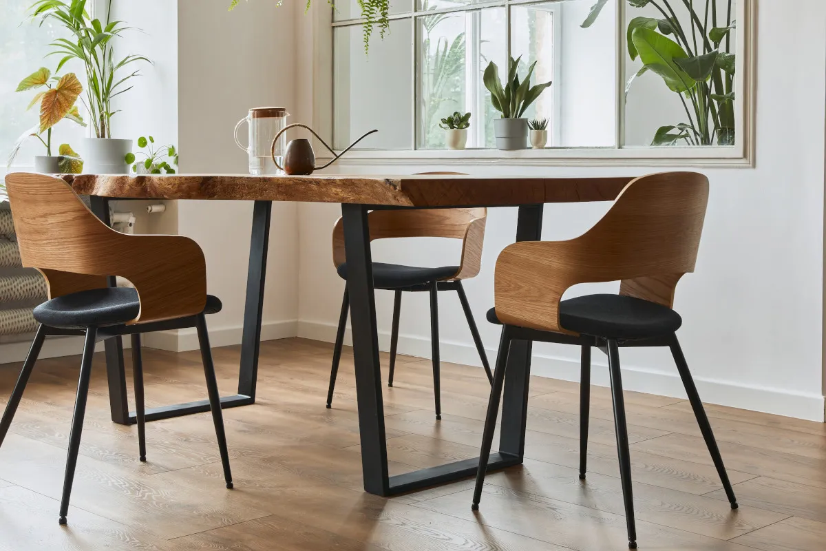 Krzesła do stołu w stylu skandynawskim industrialnym glamour