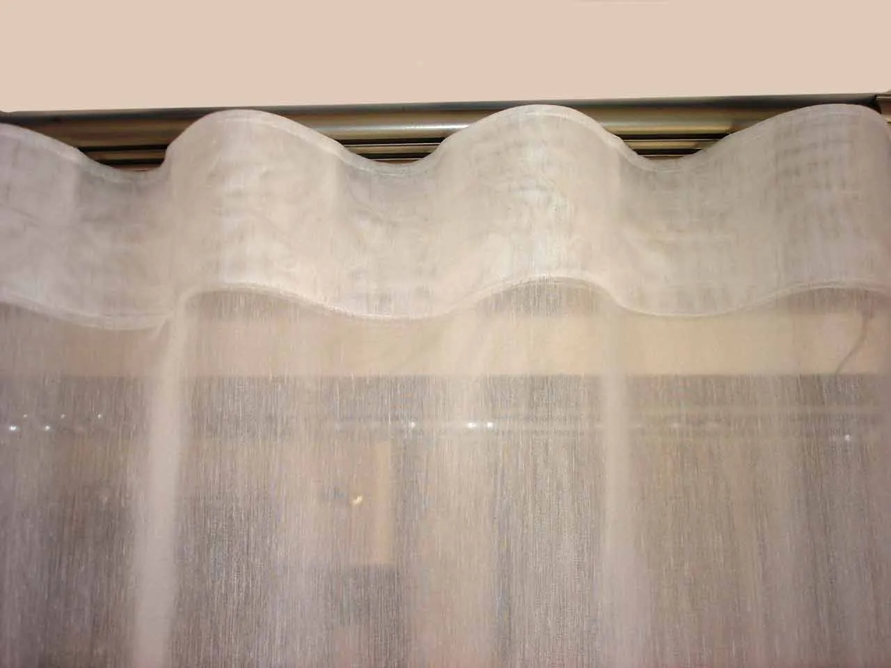 r&oacute;żne style upinania zasłon przelotki taśma wave