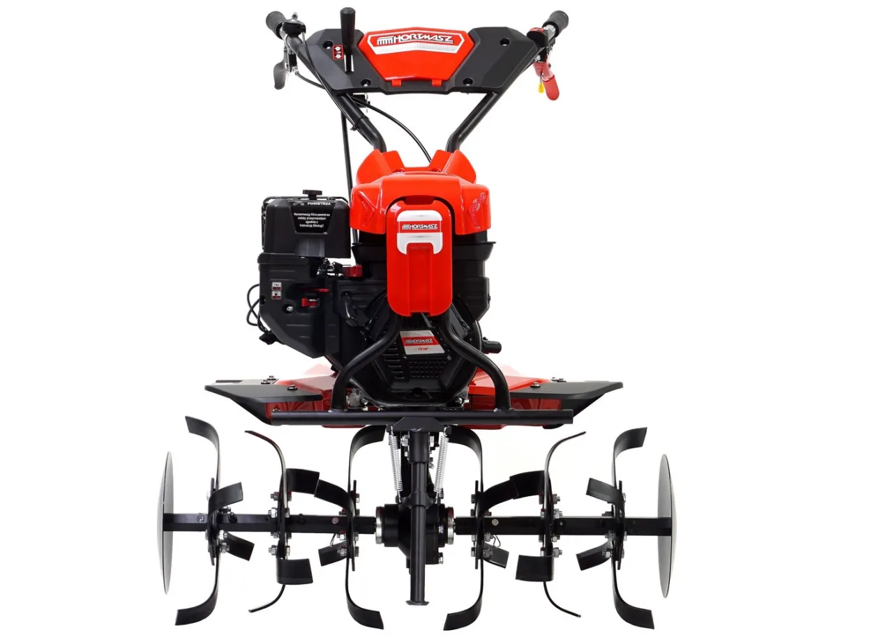 Glebogryzarka w akcji, spulchnianie gleby