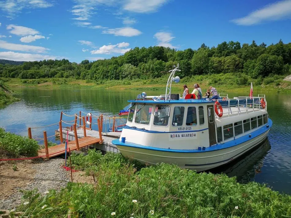 Zapora Świnna Poręba z jeziora rejs