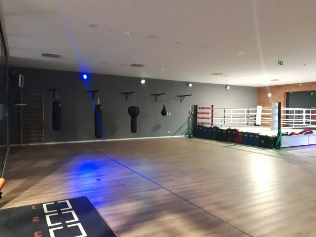 crossfit box kraków wnętrze trening