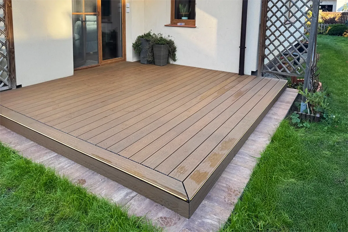 Porównanie desek tarasowych drewnianych i kompozytowych