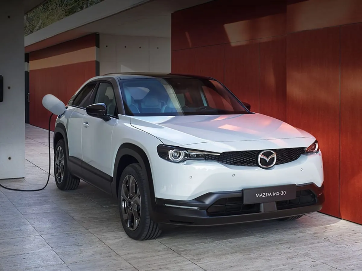 Rodzaje silnik&oacute;w w busach osobowych: diesel, benzyna, elektryk