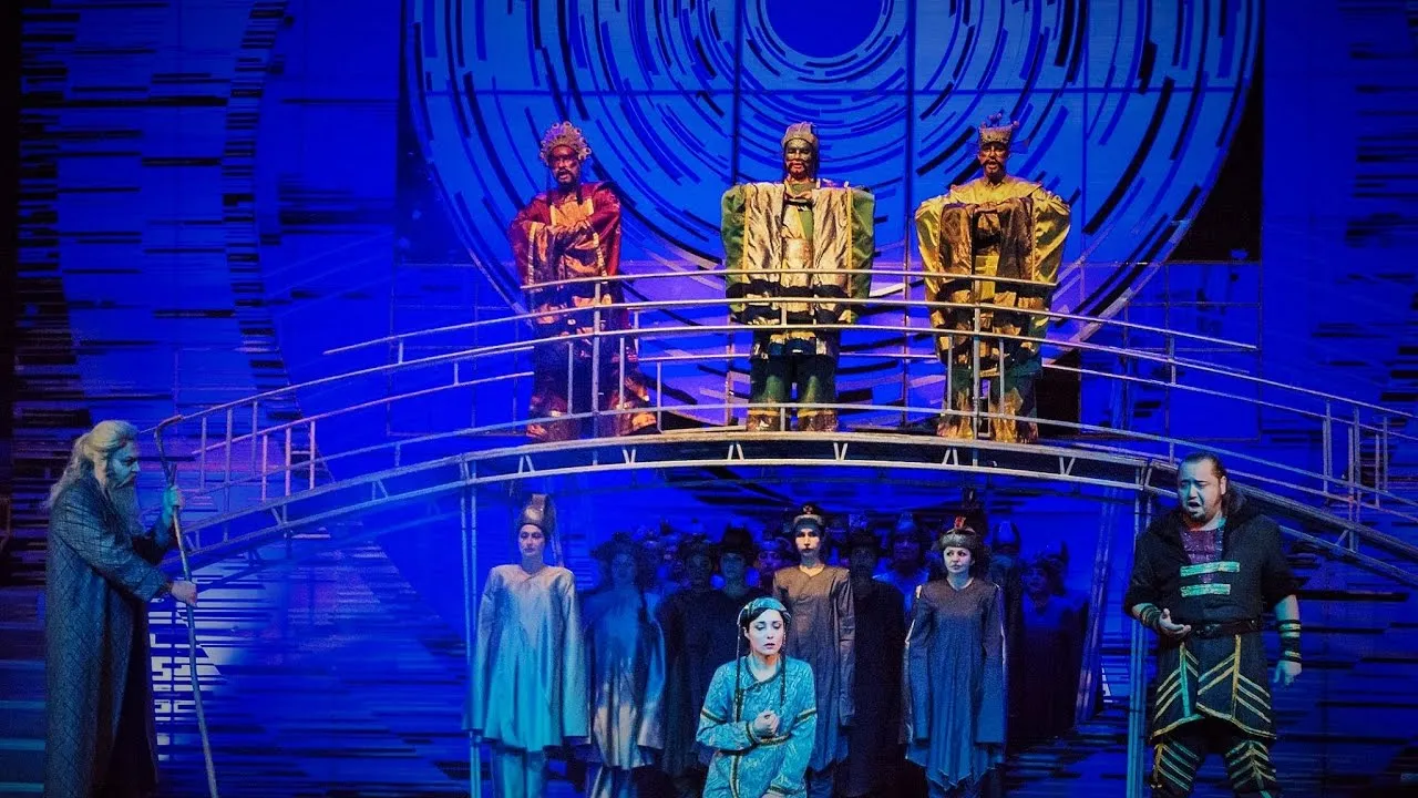 Scena z opery Turandot Akt I