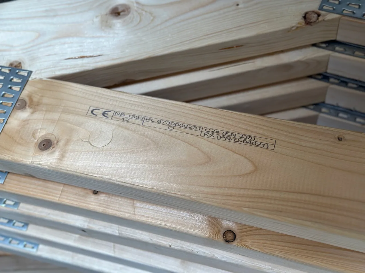 Drewno konstrukcyjne C24 certyfikat