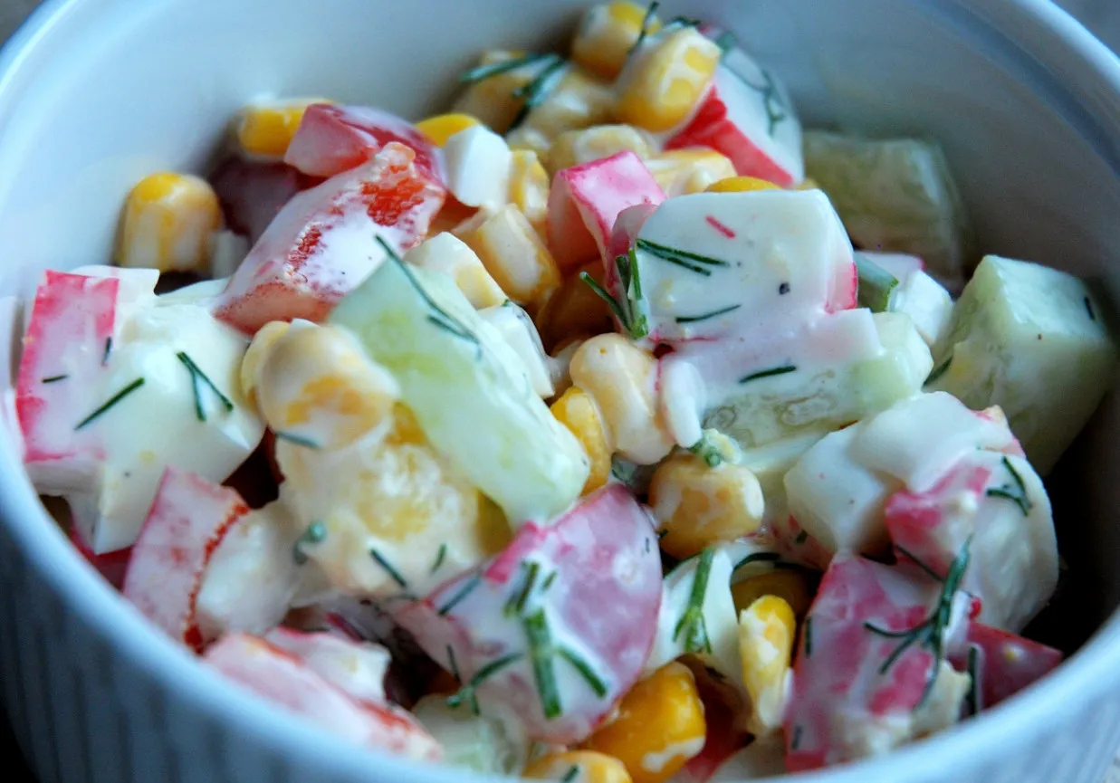 składniki sałatka surimi kukurydza jajka majonez