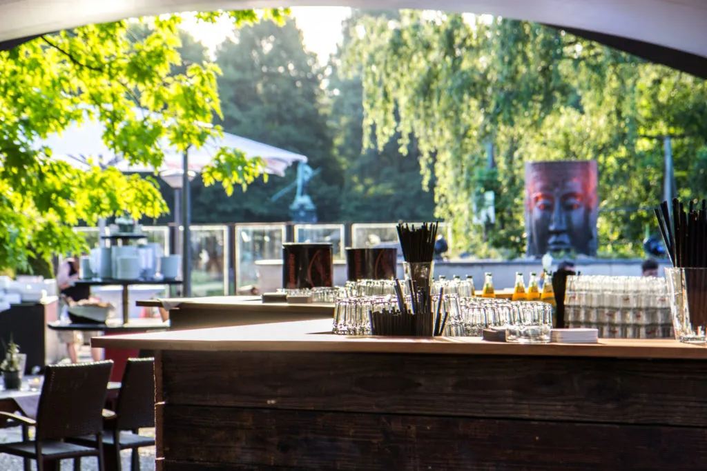 PARKS N&uuml;rnberg Stadtpark Au&szlig;enterrasse Sommer