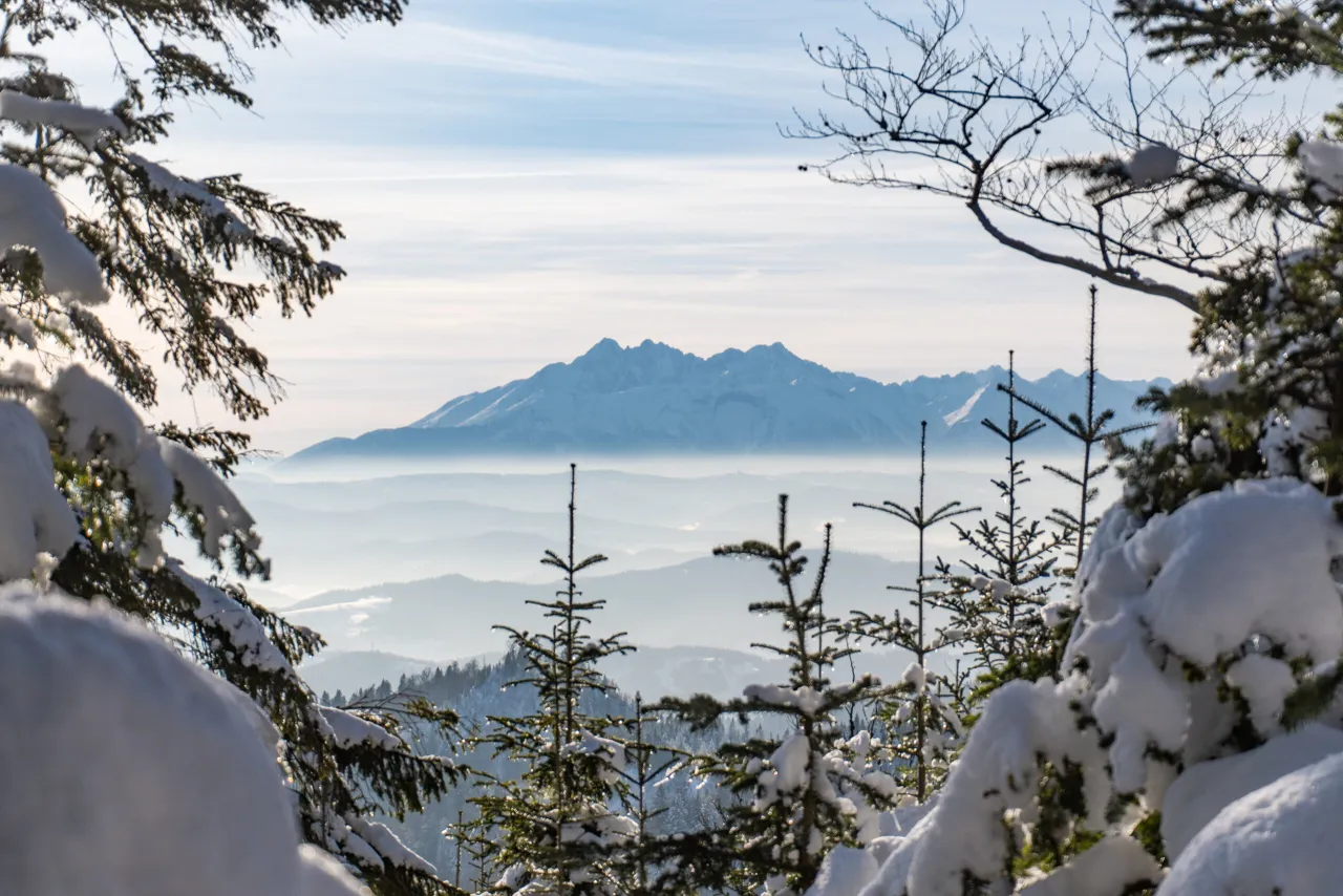 Bacówka na Obidzy widok z lotu ptaka Beskid Sądecki