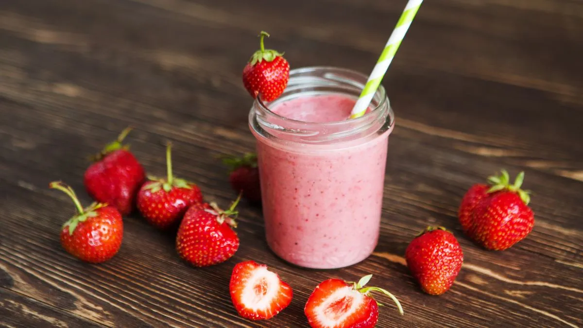 fit koktajl truskawkowy