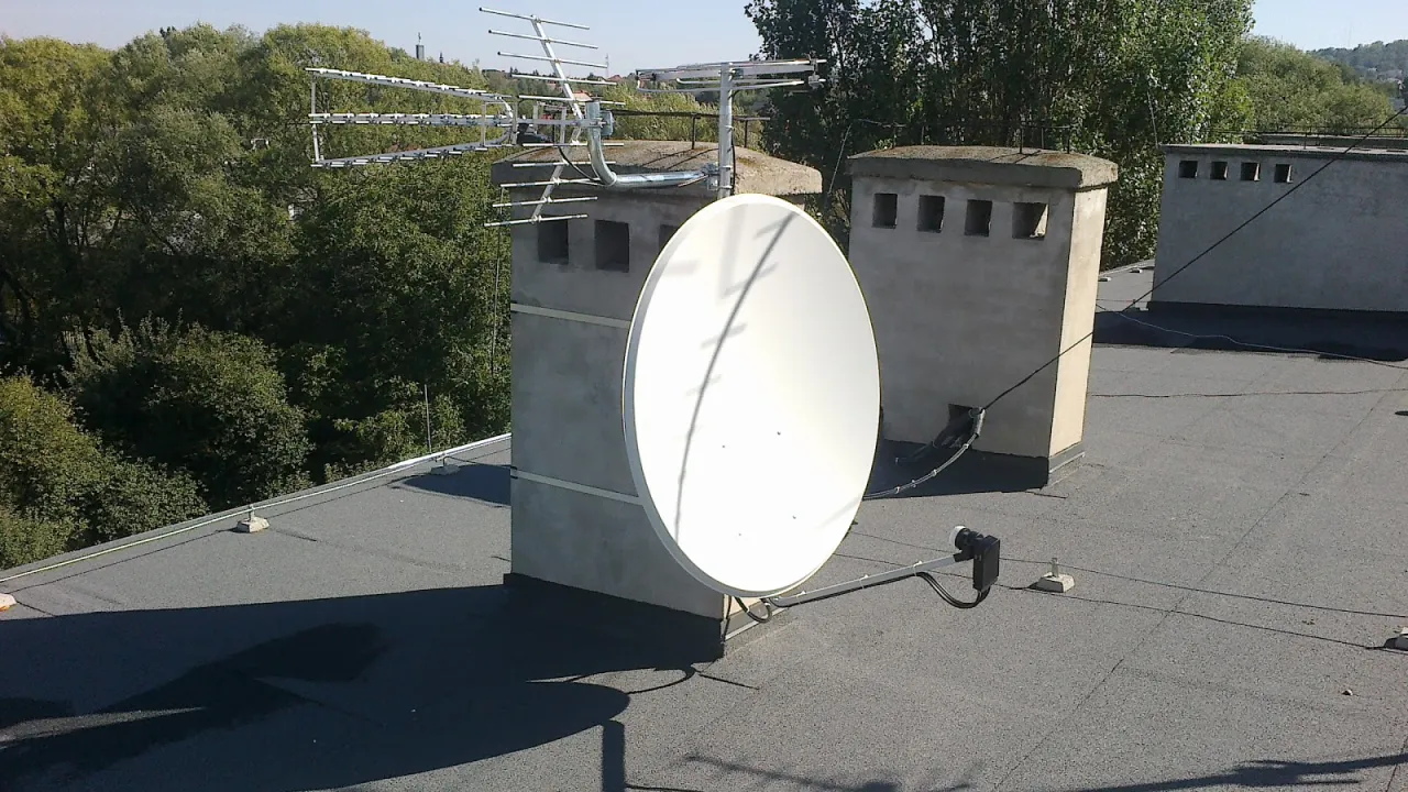 Satelity Hot Bird 13E nad Polską