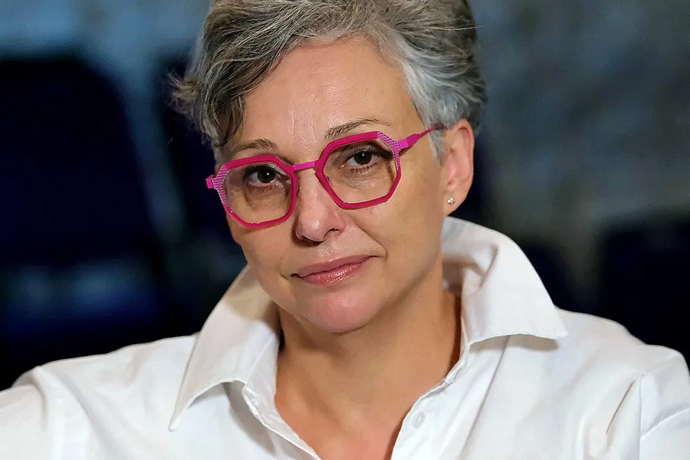 Kinga Dębska portret