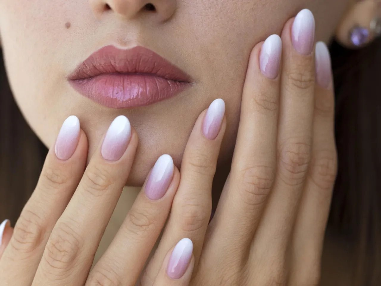 Babyboomer Nägel kurze Nägel farbige French Tips