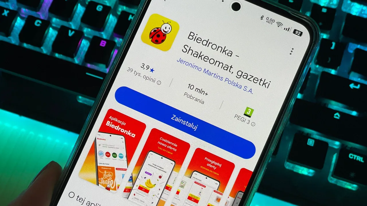 Aplikacja Biedronka nie działa? Na ekranie telefonu widać sklep Google Play z aplikacją Biedronka.