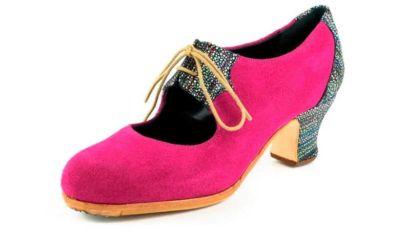 Zdjęcie Todo lo que necesitas saber sobre los zapatos de flamenco ideales