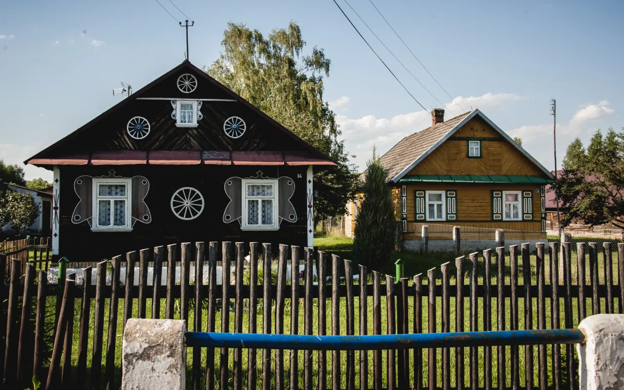 Kraina Otwartych Okiennic architektura