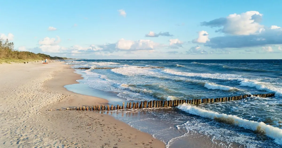 Kołobrzeg plaża jesień zima spokój