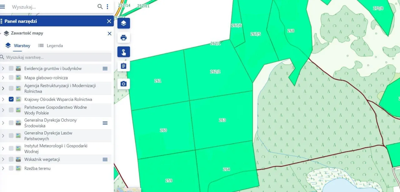 Panel narzędzi z warstwami mapy. Szukaj informacji, gdzie sprawdzić klasę ziemi, wybierając 
