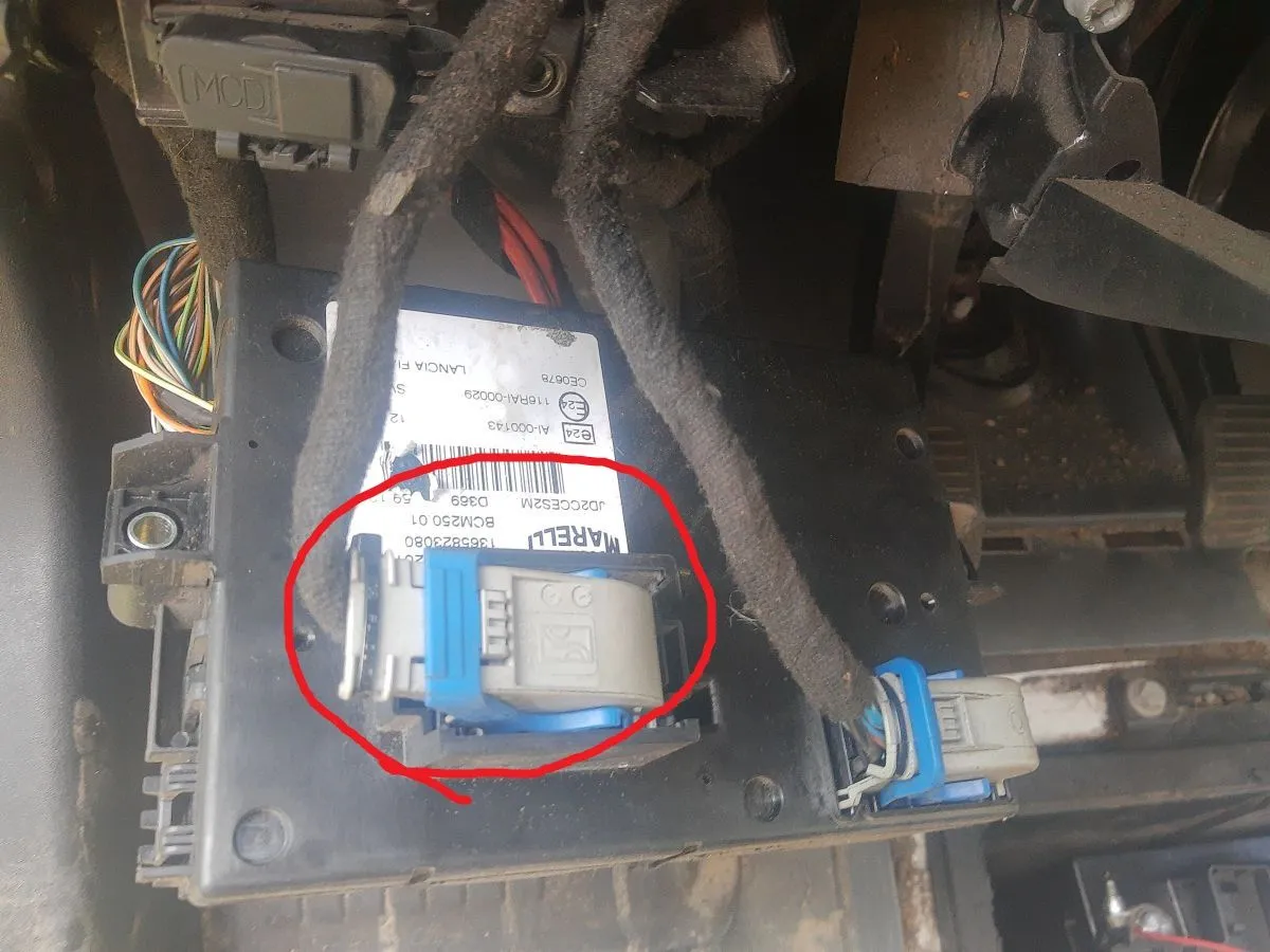 Fiat Ducato II sterownik centralnego zamka lokalizacja