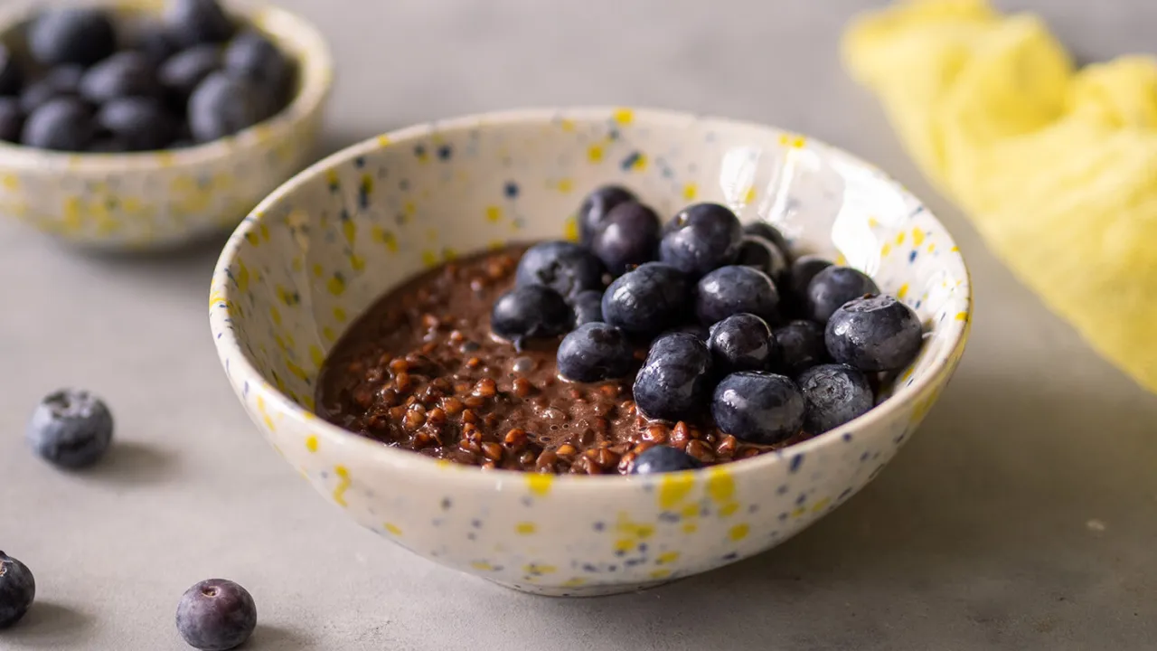 gryczanka na słodko z owocami