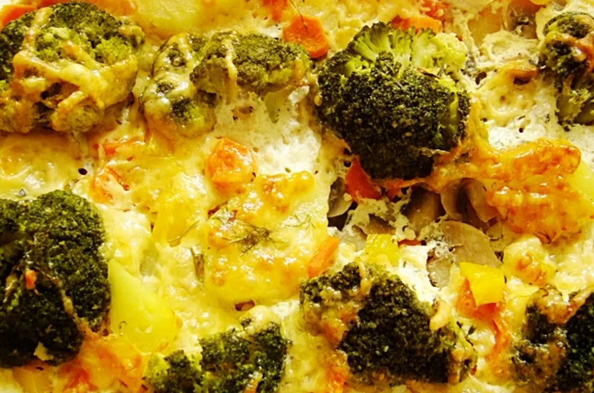 Zapiekanka wegetariańska z ziemniakami gotowa