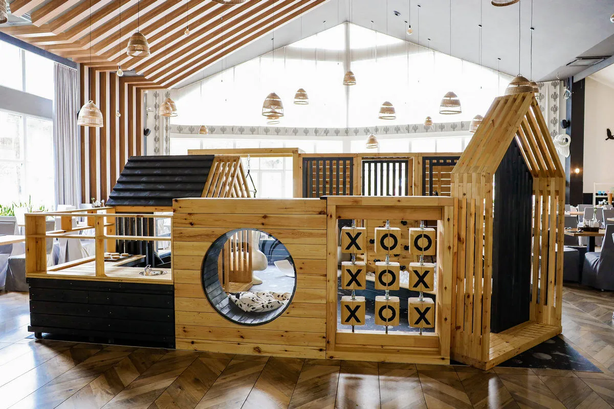 Bac&oacute;wka Radawa atrakcje dla dzieci plac zabaw mini zoo