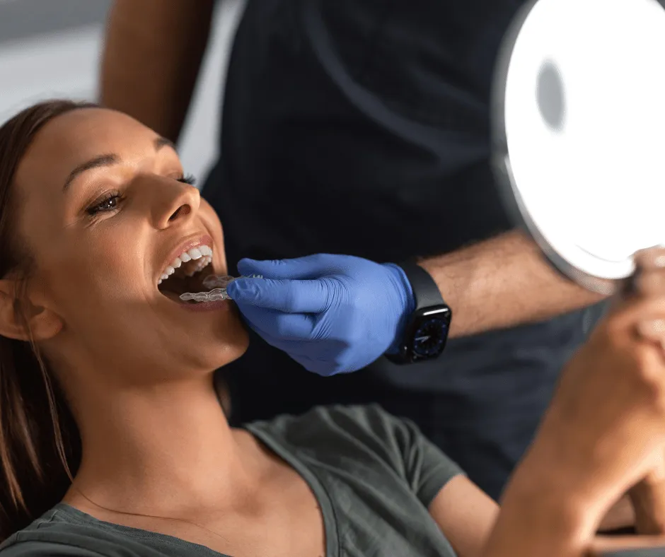 Por&oacute;wnanie narzędzi dentysty og&oacute;lnego i ortodonty