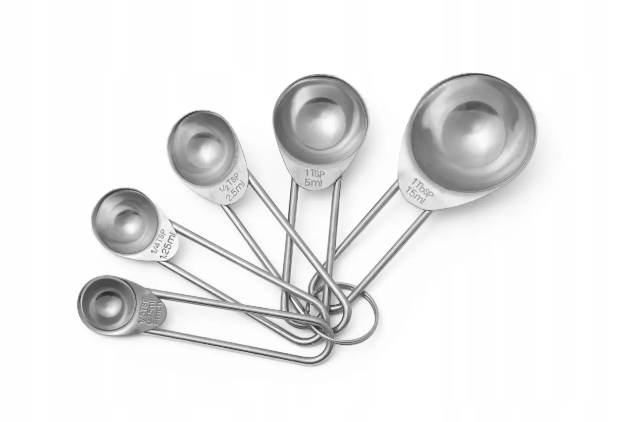 miarki kuchenne, łyżki do odmierzania cukru pudru