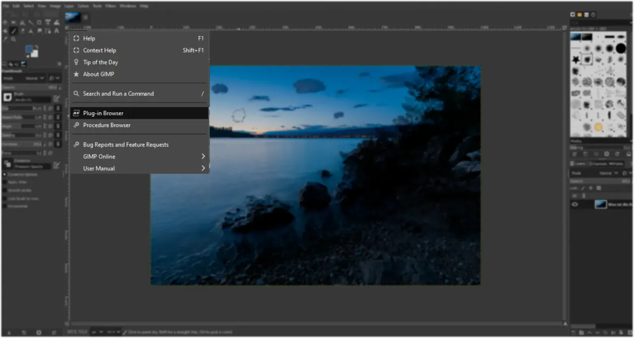 Menu pomocy w GIMP, gdzie widać opcję 