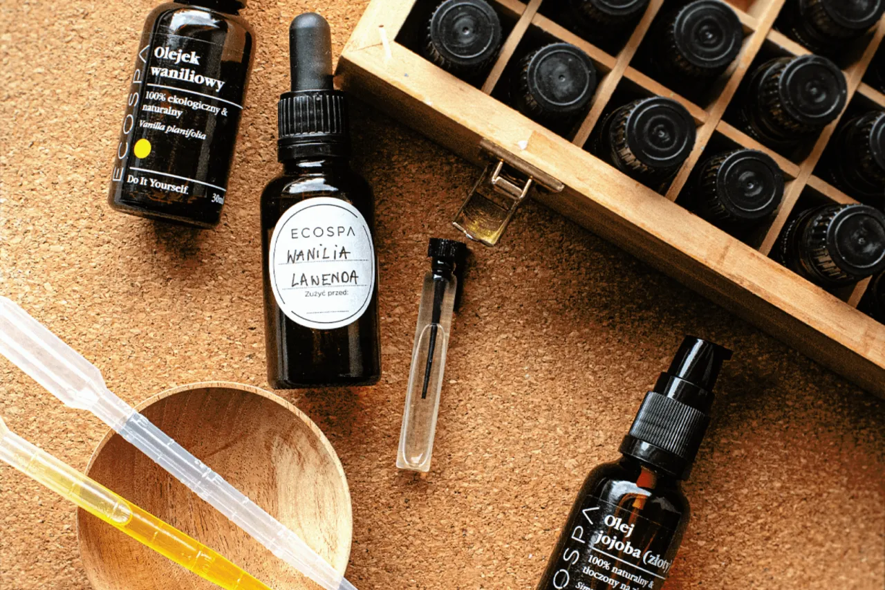 domowe perfumy proces tworzenia