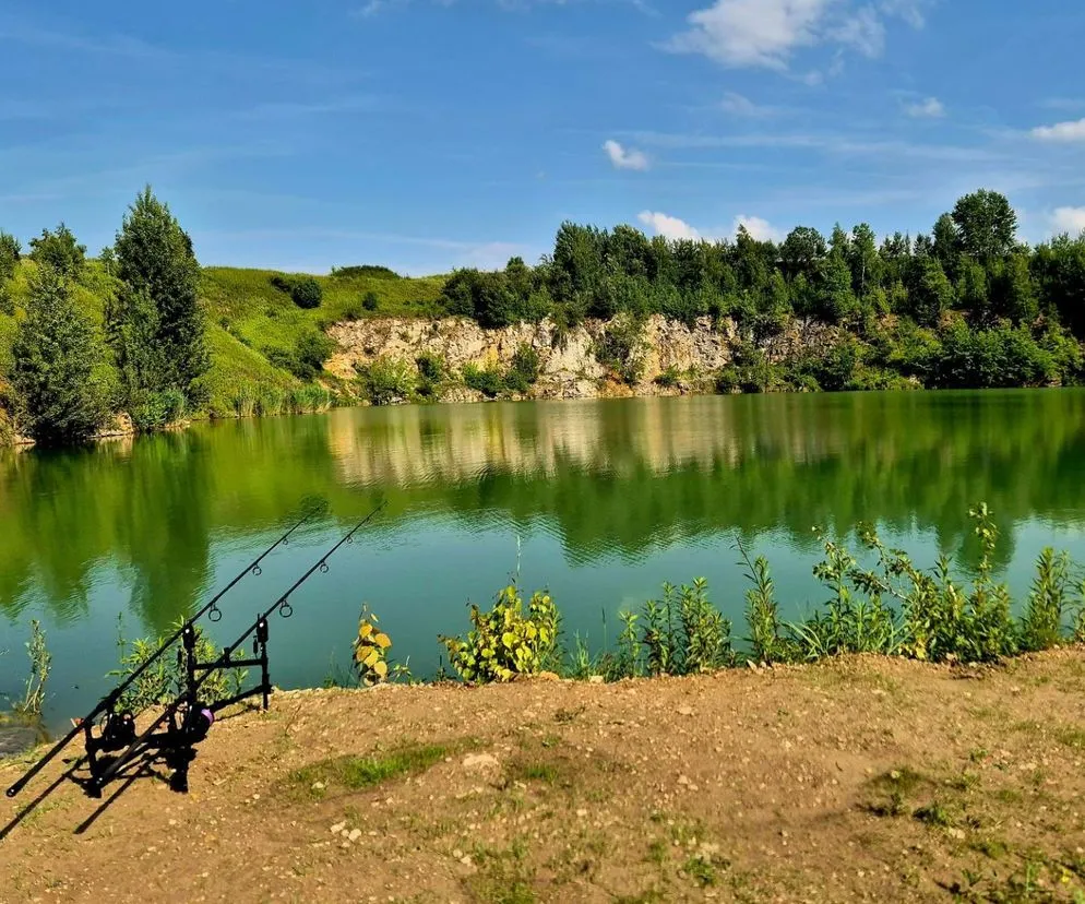 Lazurowe Jezioro Karw&oacute;w