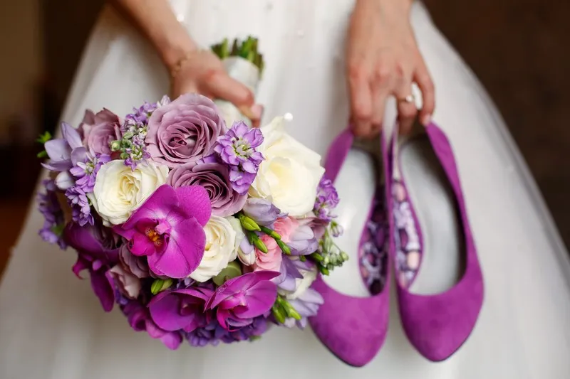 kolorowe buty ślubne inspiracje