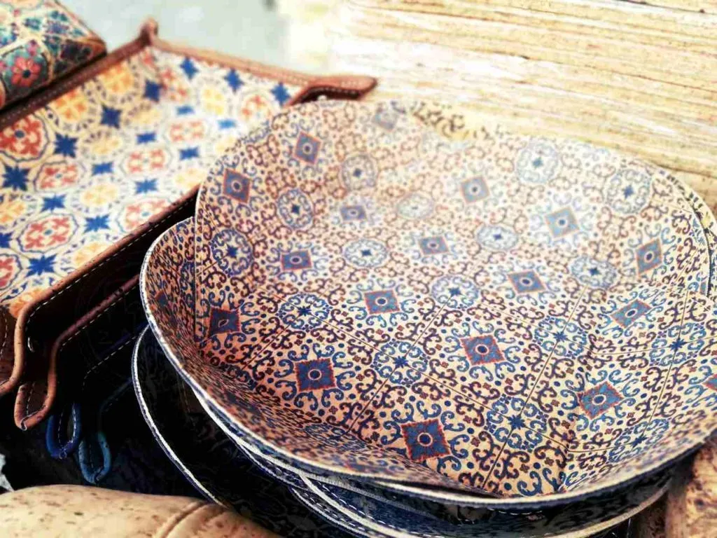 Portugalskie wyroby z korka i azulejos