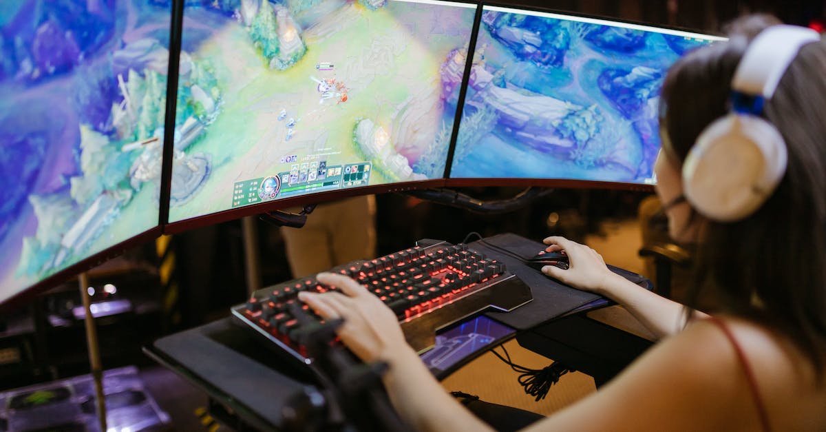 E-sport w szkołach - jak wprowadzić zajęcia i programy edukacyjne