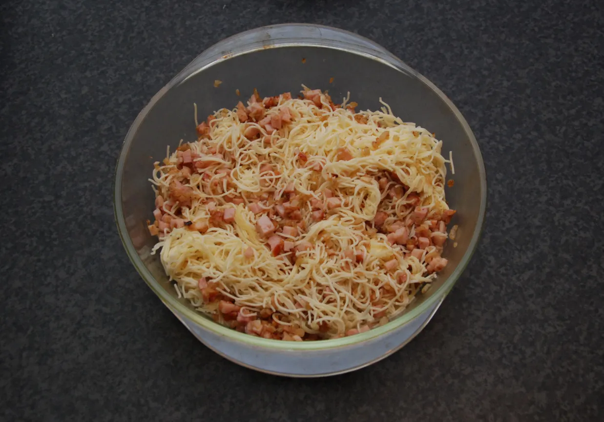 zapiekanka makaronowa z nitkami