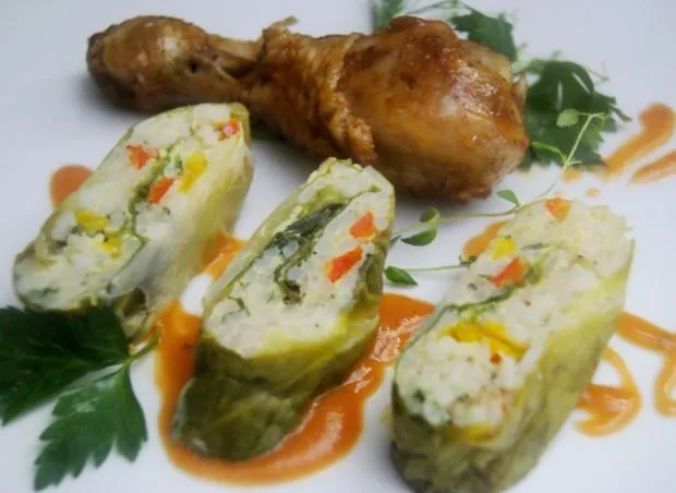 gołąbki z warzywami na parze