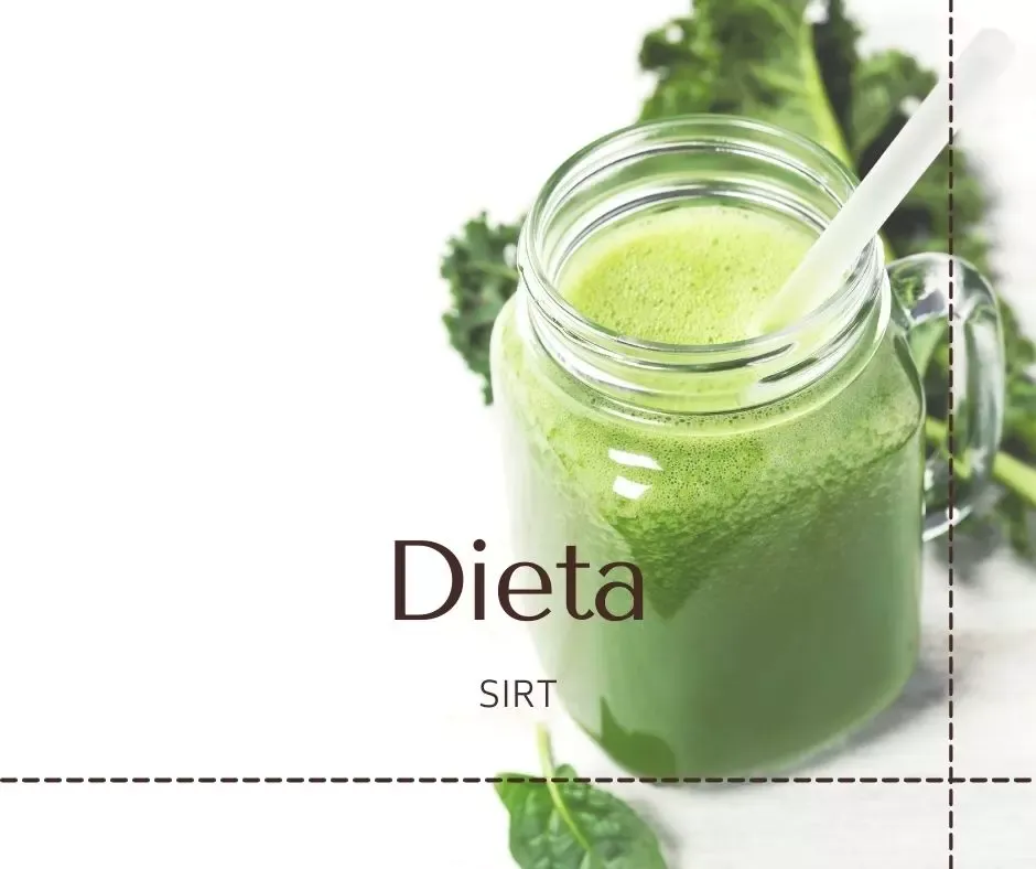 Składniki koktajlu sirtfood, jarmuż rukola pietruszka seler jabłko matcha