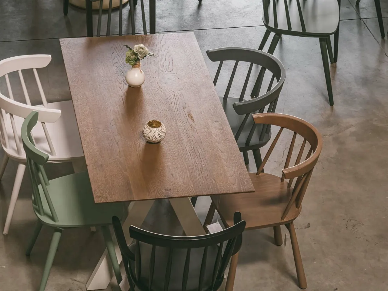 Materialien Gastronomiemöbel Vergleich