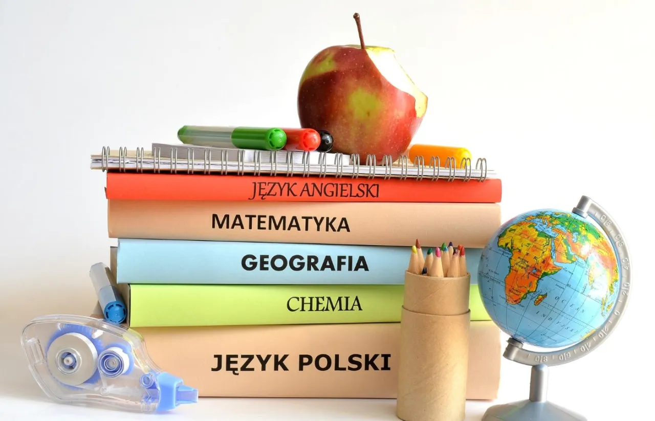 Zdjęcie Gdzie sprzedać podręczniki szkolne i uzyskać najlepszą cenę?