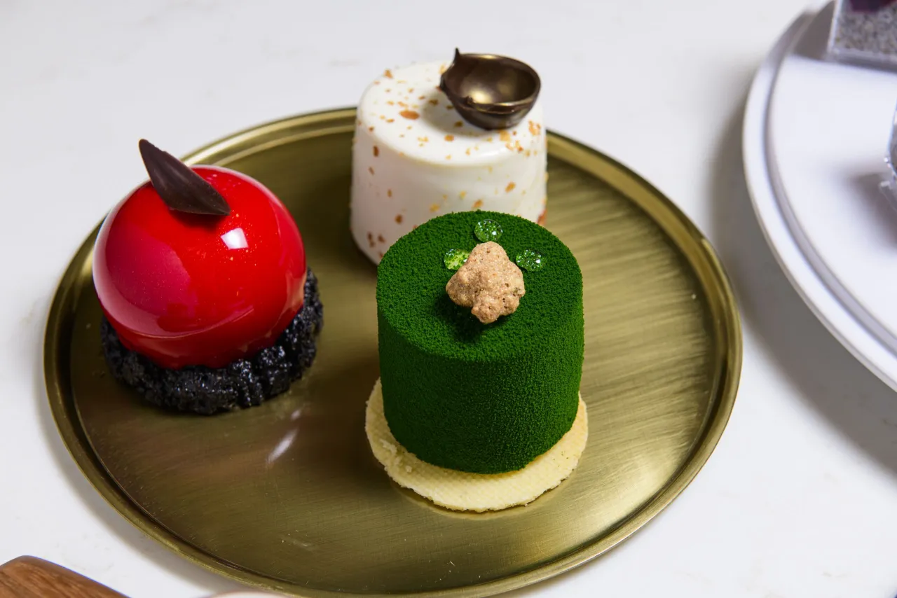 Nowy Gurewicz Cafe wnętrze desery