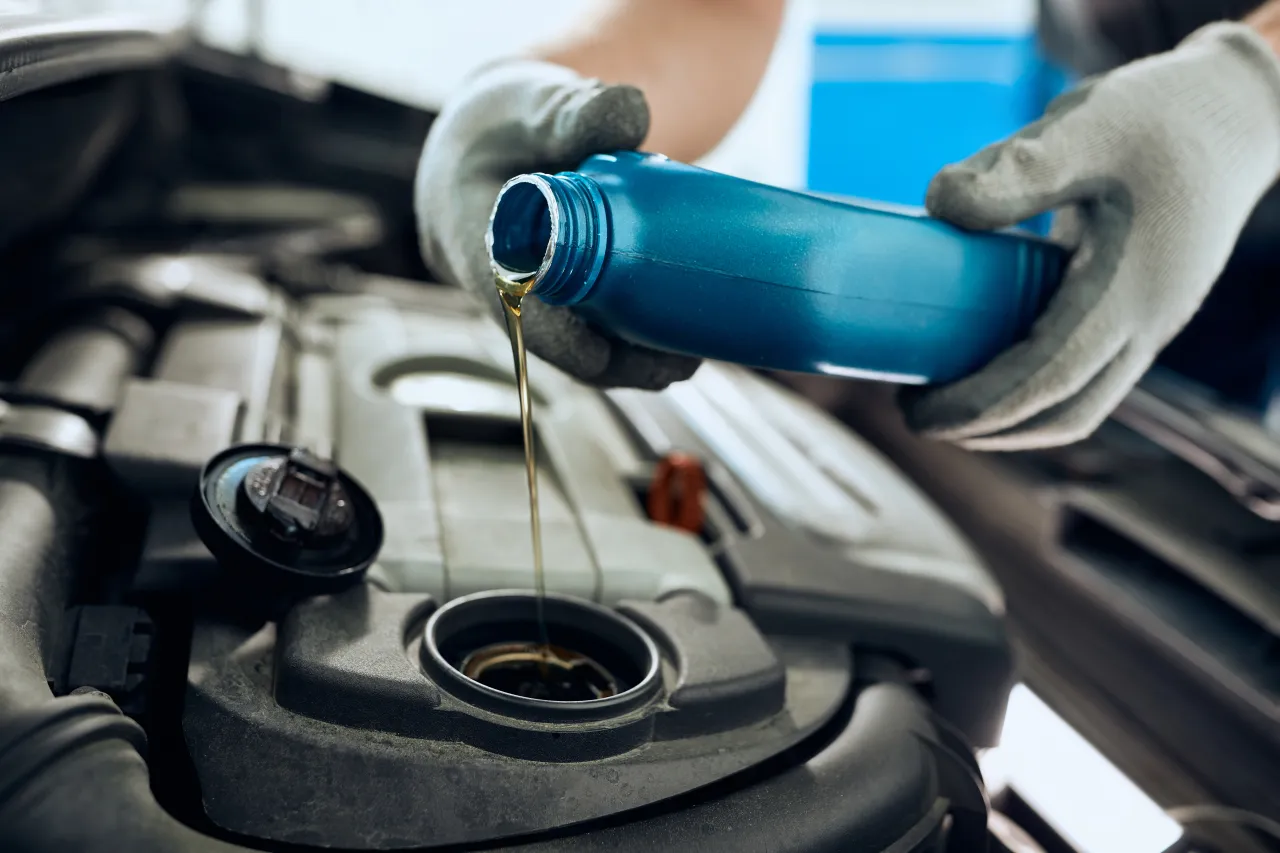 Zdjęcie Najlepsze oleje motul: Wybierz idealny produkt dla swojego pojazdu