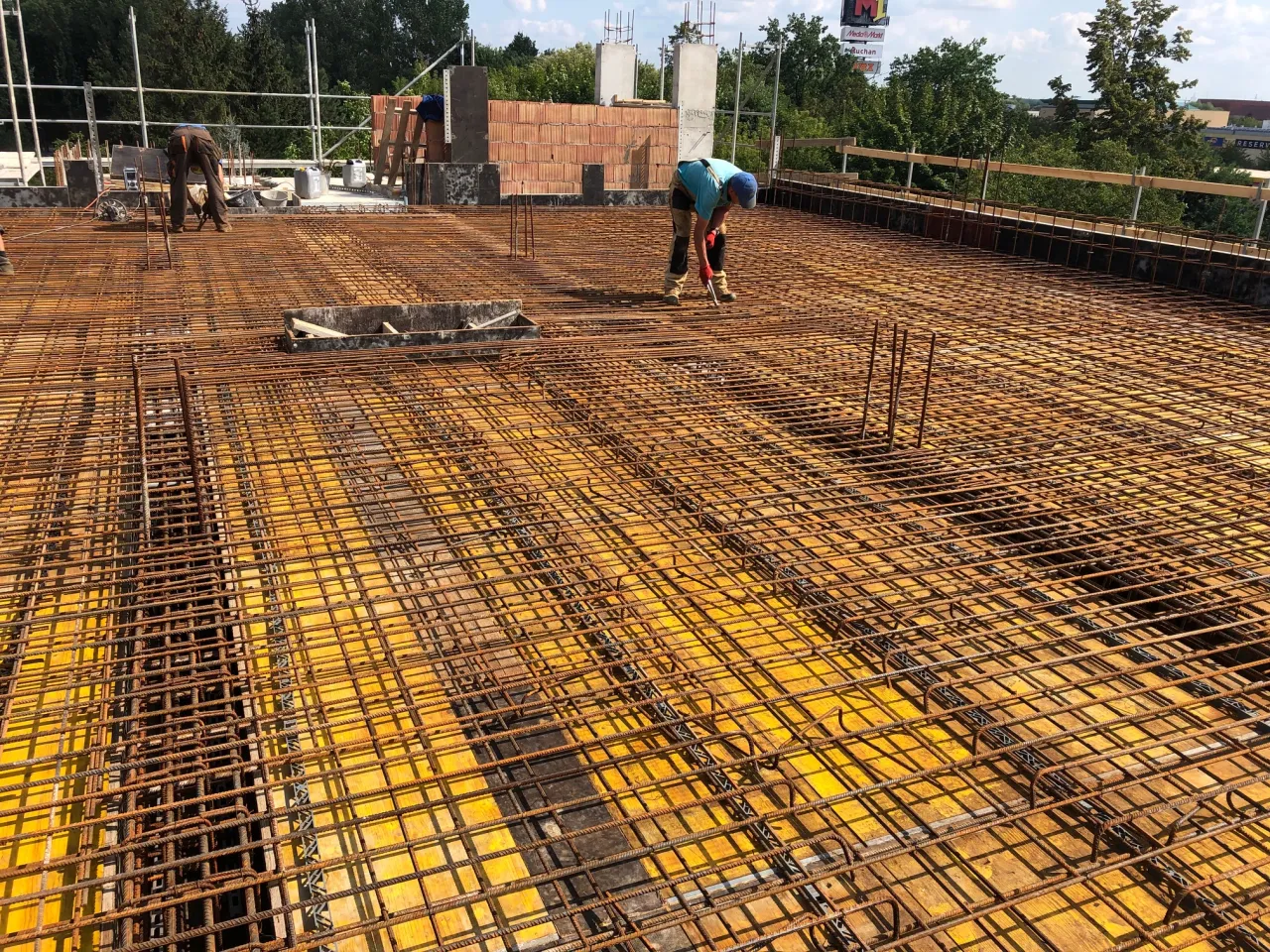 Zdjęcie Zbrojenie domu 2026: Cena, koszty robocizny i materiału - Poradnik