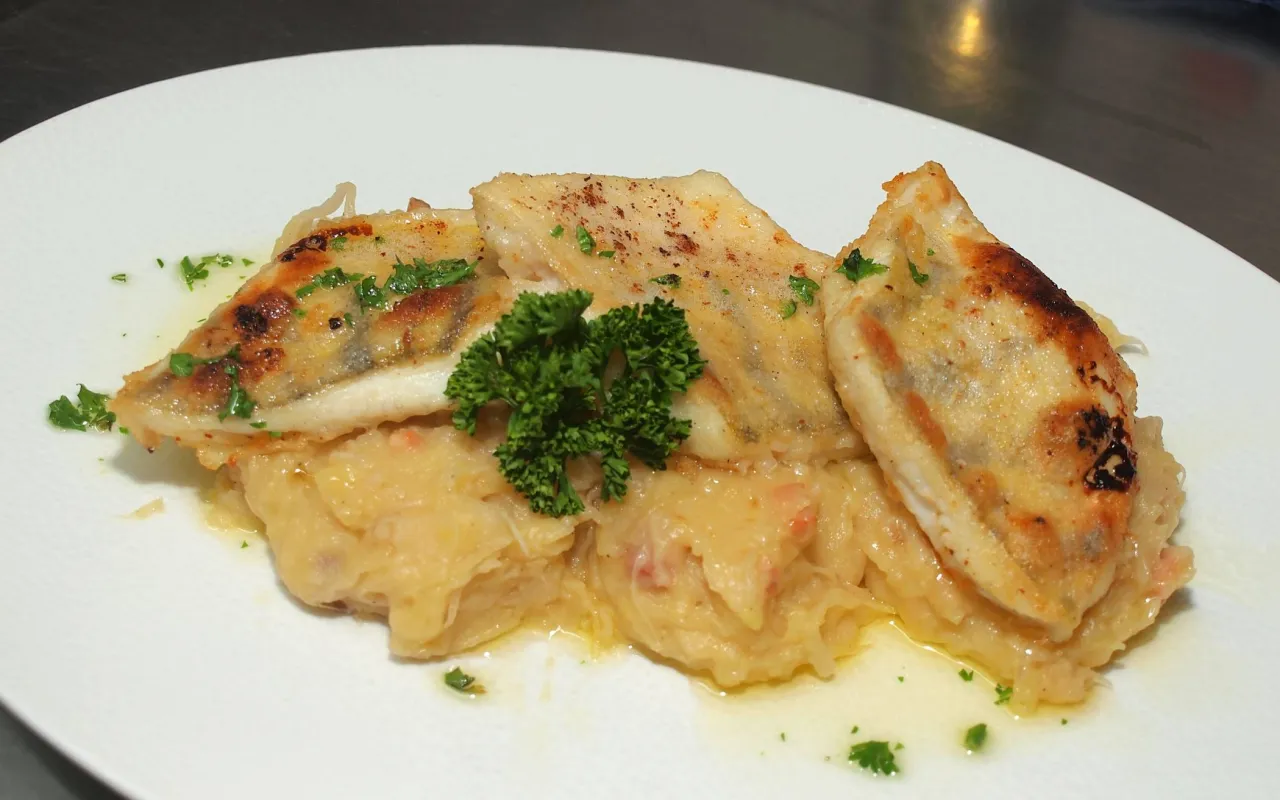 Regionale Moselgerichte Gr&auml;wes Debbekooche