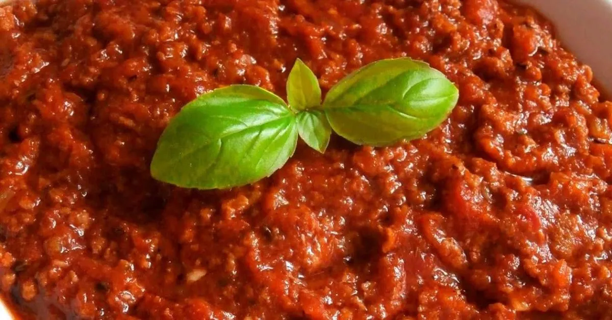 Składniki na sos boloński sofrito mięso