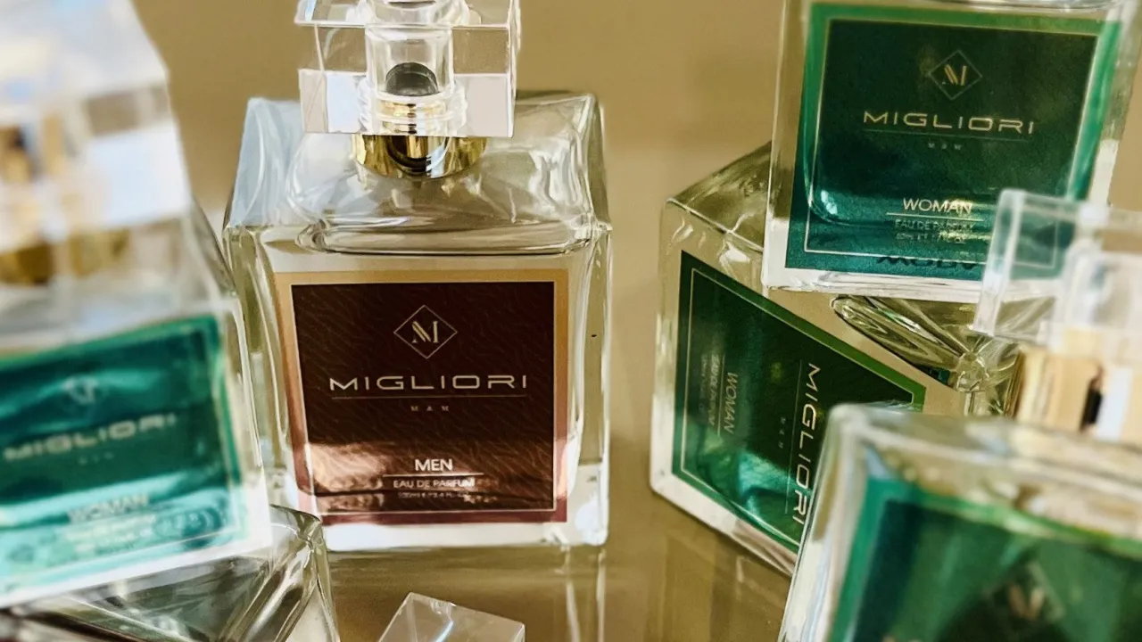 Kolekcja klasycznych perfum aldehydowych