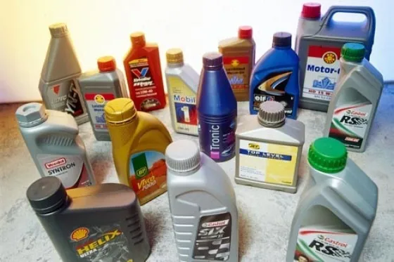 Motor&ouml;l Flaschen Vergleich