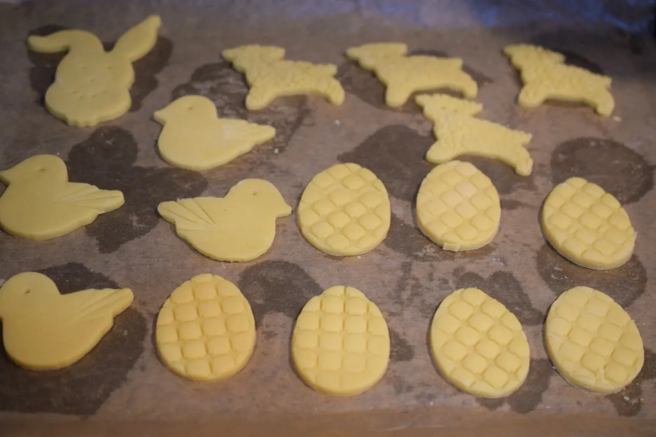 kruche ciasteczka maślane wielkanocne